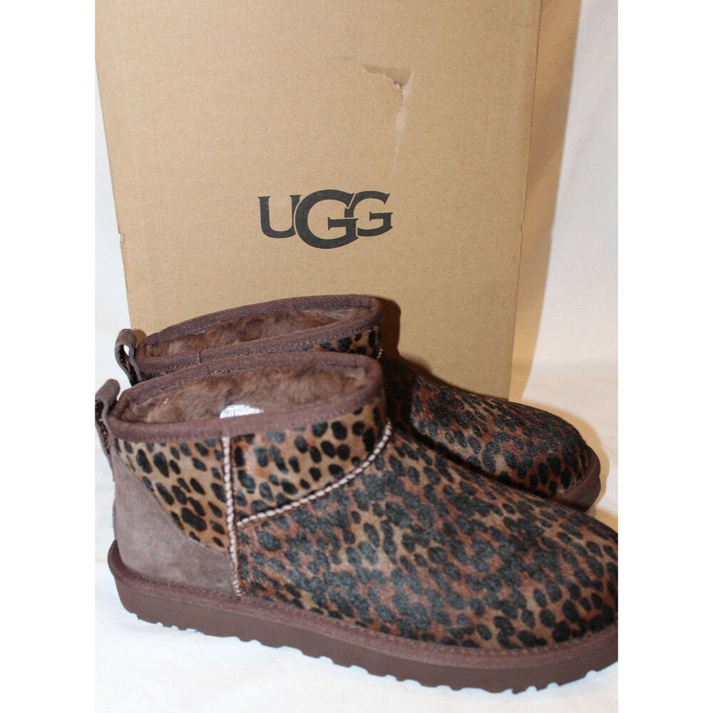 NIB UGG WOMEN'S CASPIAN ULTRA MINI SUEDE SHEARLING BOOTS BCDR BROWN BLACK - Picture 2 of 7